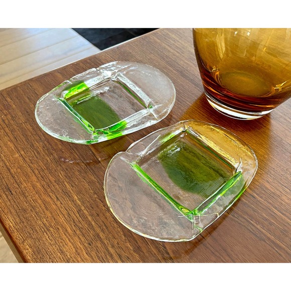 Two Modern Oval Green and Clear Glass Coasters - Picture 5 of 9